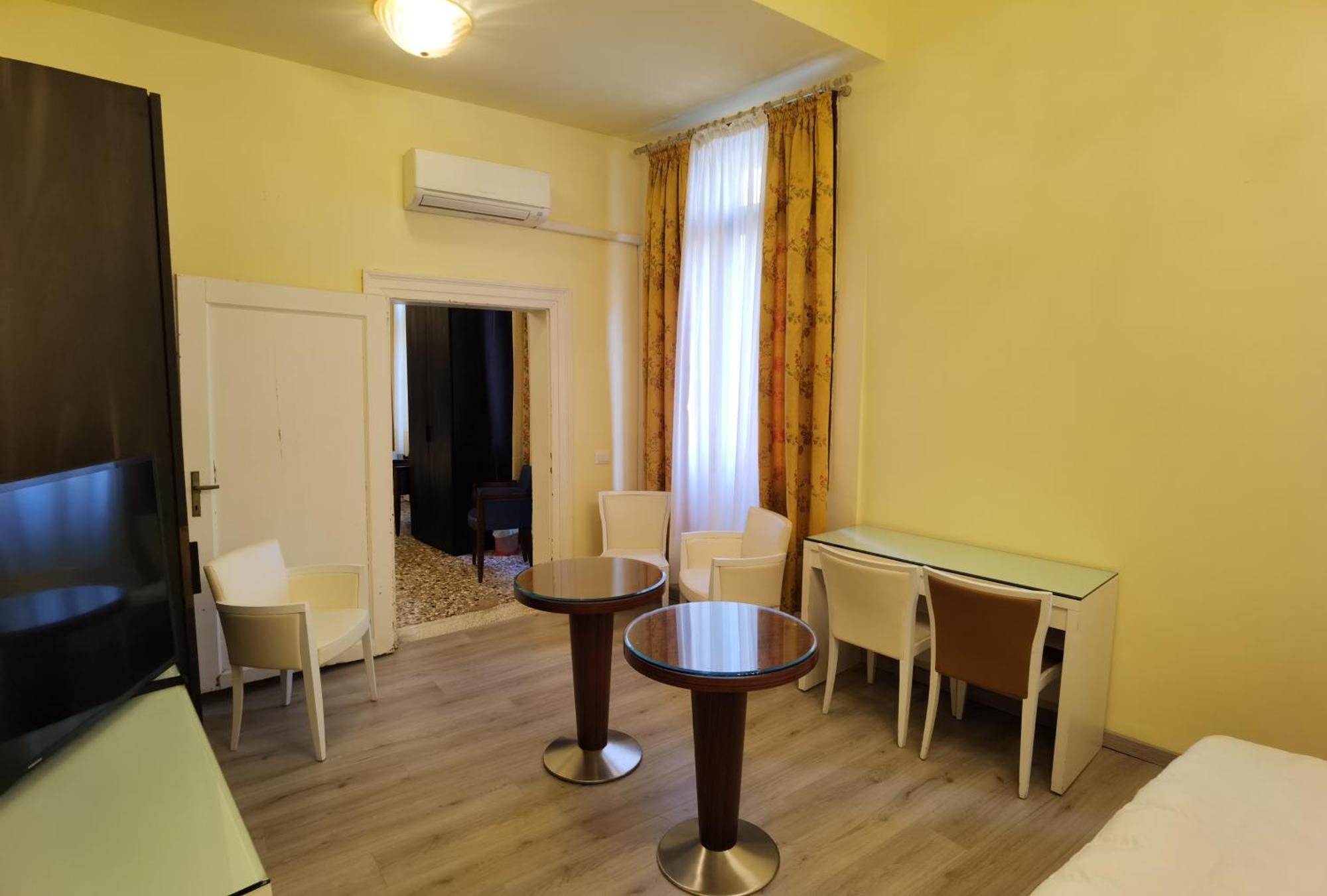 Palazzo Eugenia - Minelli Bed & Breakfast Venetië